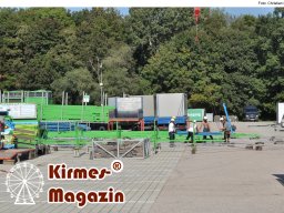 Aufbau des Ingolstädter Herbstvolksfestes 2025