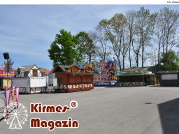 Aubau des Donaumoos-Volksfestes Karlshuld 2025